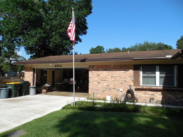 604 NE Powell Drive, Fort Walton Beach, FL 32547