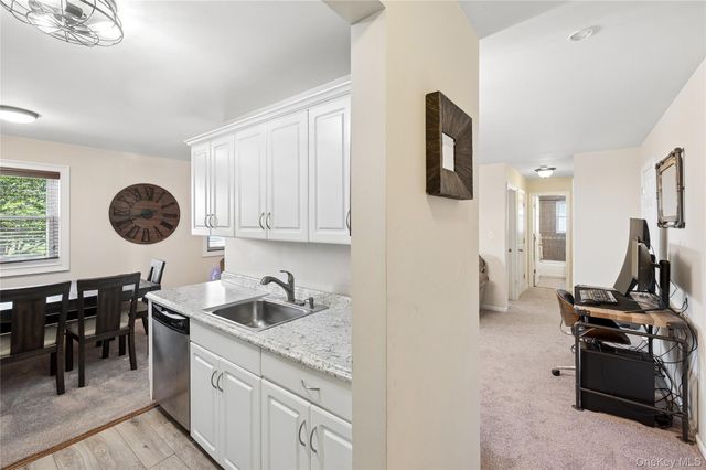 260 Waverly Avenue 49, Patchogue, NY 11772