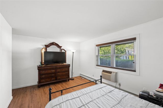 260 Waverly Avenue 49, Patchogue, NY 11772