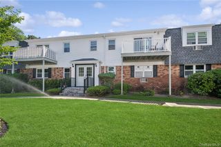 260 Waverly Avenue 49, Patchogue, NY 11772