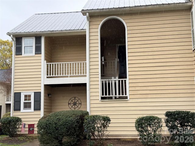 3200 Selwyn Farms Lane 6, Charlotte, NC 28209