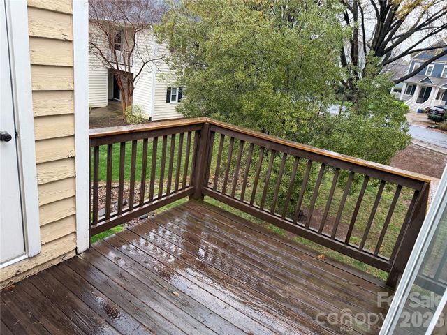 3200 Selwyn Farms Lane 6, Charlotte, NC 28209