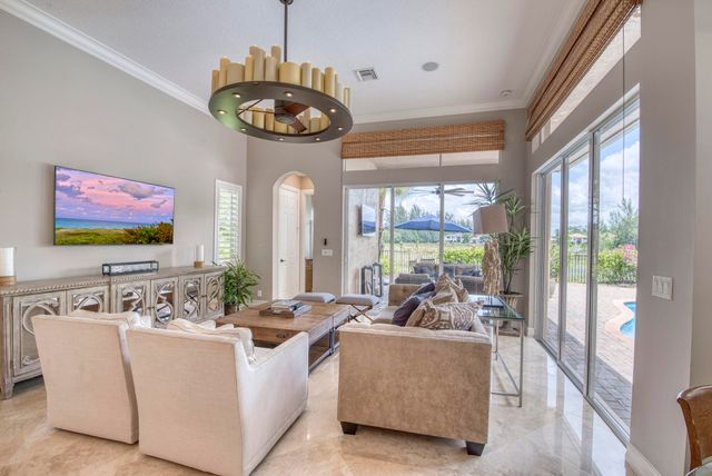 8801 Wellington View Drive, West Palm Beach, FL 33411