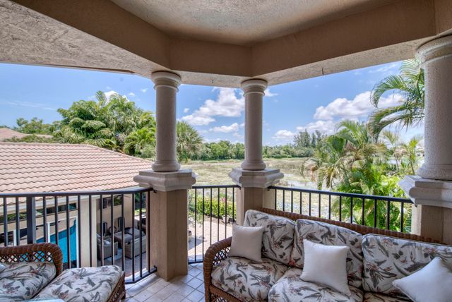 8801 Wellington View Drive, West Palm Beach, FL 33411