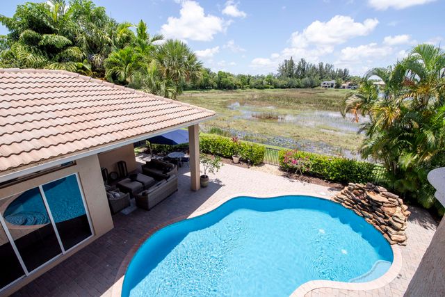 8801 Wellington View Drive, West Palm Beach, FL 33411