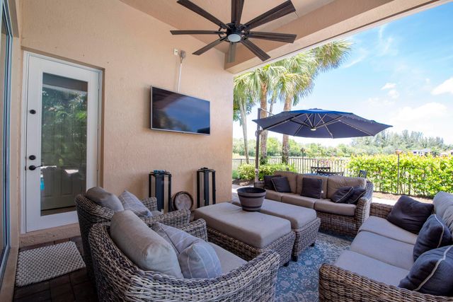 8801 Wellington View Drive, West Palm Beach, FL 33411