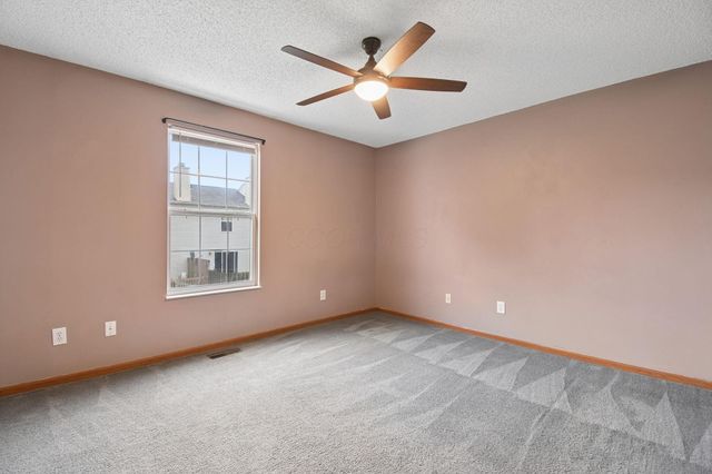 186 Macfalls Way, 17B, Blacklick, OH 43004