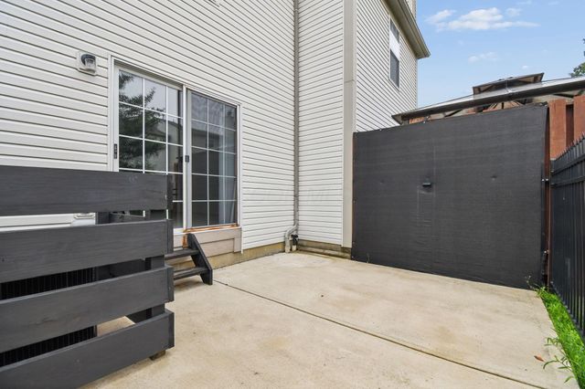 186 Macfalls Way, 17B, Blacklick, OH 43004