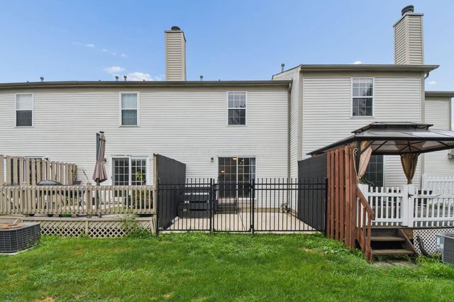 186 Macfalls Way, 17B, Blacklick, OH 43004