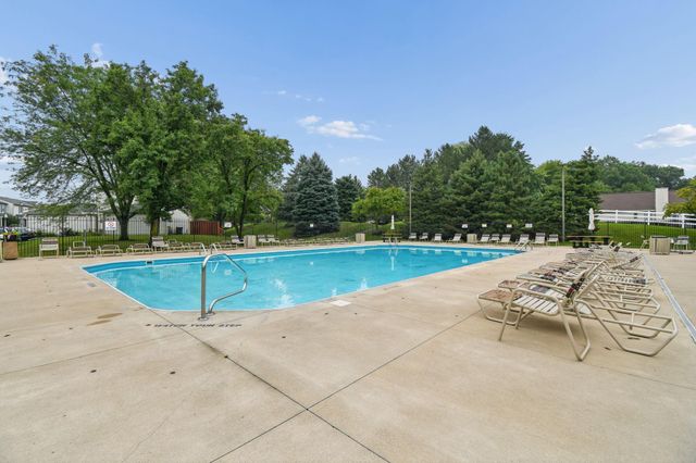 186 Macfalls Way, 17B, Blacklick, OH 43004