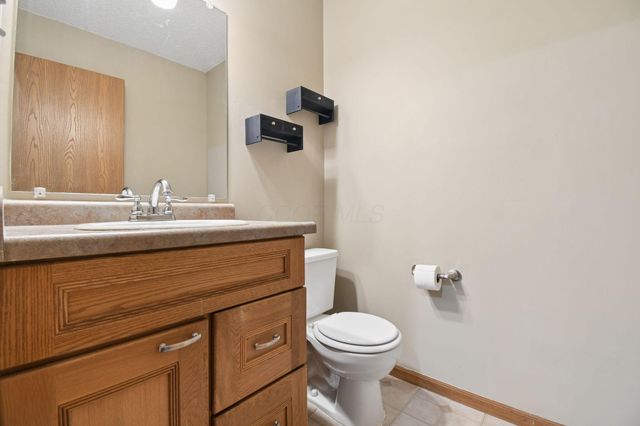 186 Macfalls Way, 17B, Blacklick, OH 43004