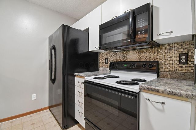 186 Macfalls Way, 17B, Blacklick, OH 43004