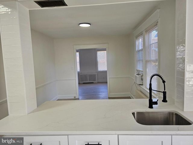 912 MCCABE AVE, Wilmington, DE 19802