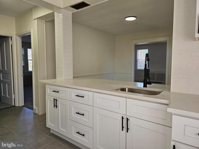 912 MCCABE AVE, Wilmington, DE 19802