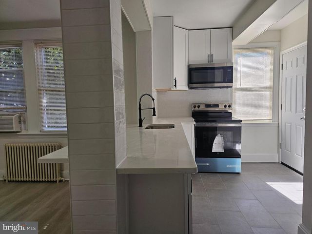 912 MCCABE AVE, Wilmington, DE 19802