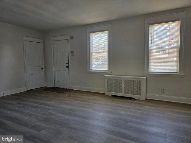 912 MCCABE AVE, Wilmington, DE 19802