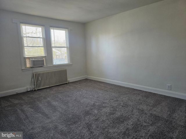 912 MCCABE AVE, Wilmington, DE 19802