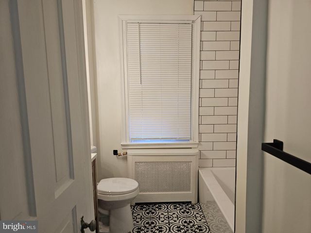 912 MCCABE AVE, Wilmington, DE 19802