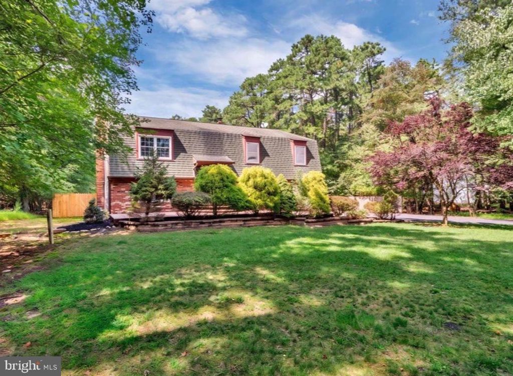 5 BIRCH DR, SOUTHAMPTON, NJ 08088 — exterior