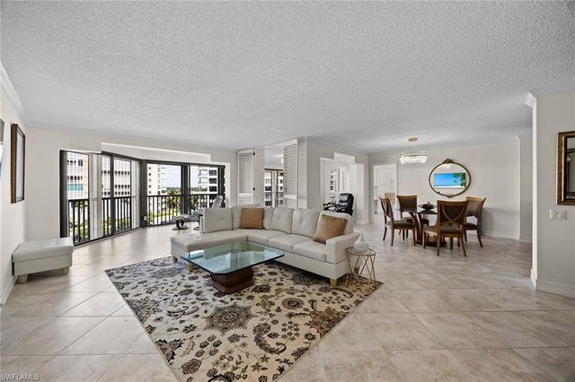 4401 Gulf Shore Blvd N Unit 804, Naples, FL 34103
