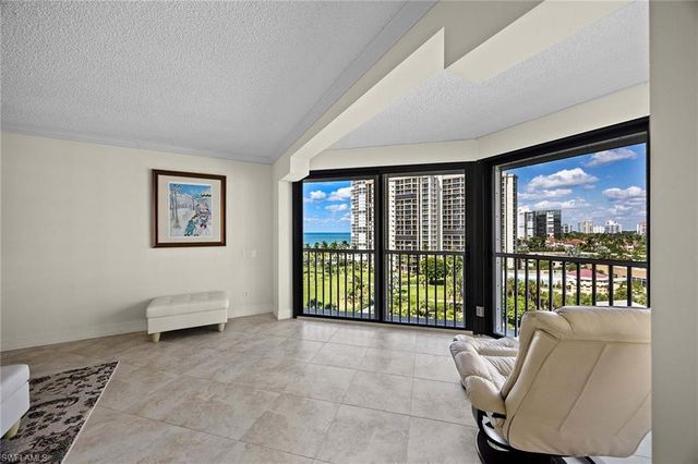 4401 Gulf Shore Blvd N Unit 804, Naples, FL 34103