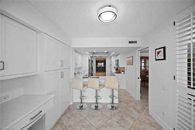 4401 Gulf Shore Blvd N Unit 804, Naples, FL 34103