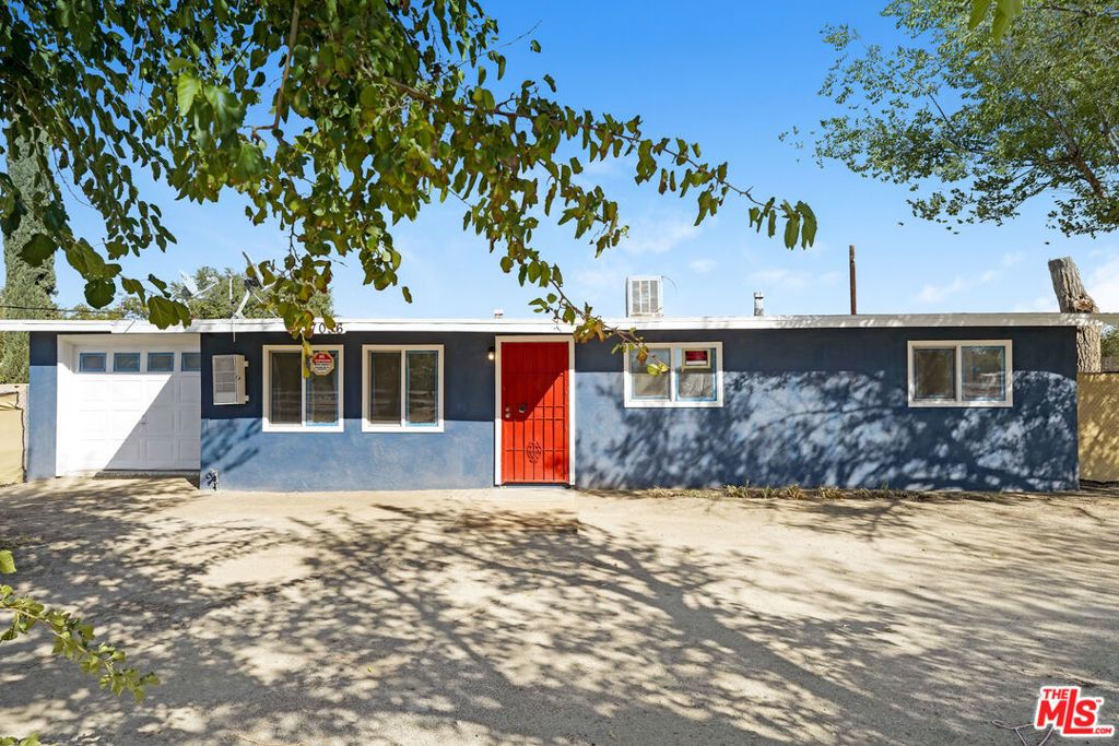 37036 98th Street, Littlerock, CA 93543