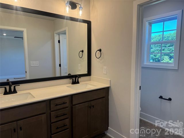 716 Pinecone Drive 22, Gastonia, NC 28056