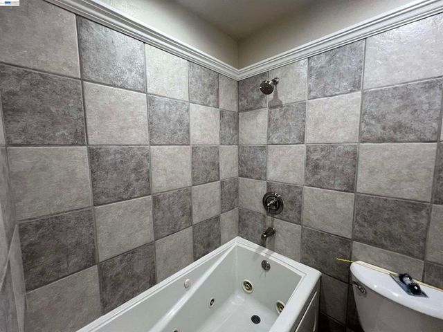 4176 San Pablo Dam Rd B, El Sobrante, CA 94803