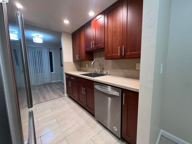 4176 San Pablo Dam Rd B, El Sobrante, CA 94803