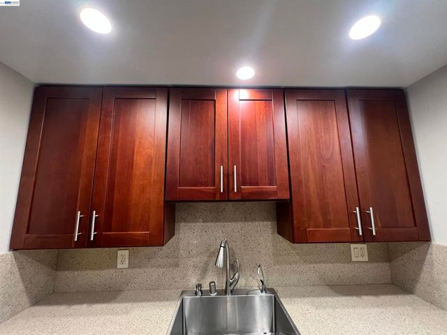 4176 San Pablo Dam Rd B, El Sobrante, CA 94803