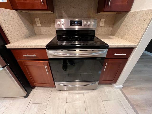 4176 San Pablo Dam Rd B, El Sobrante, CA 94803