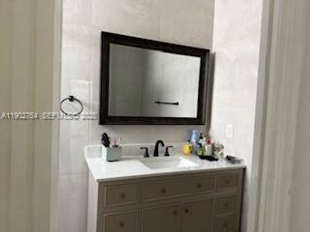 Address unavailable.