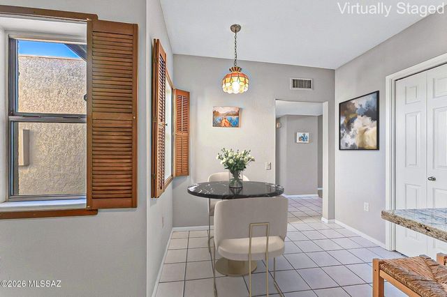 1085 W Camino Sagasta, Green Valley, AZ 85622