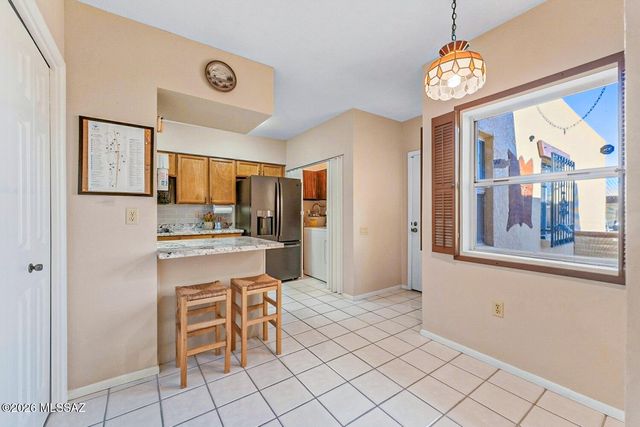 1085 W Camino Sagasta, Green Valley, AZ 85622