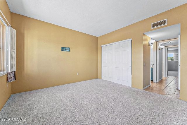 1085 W Camino Sagasta, Green Valley, AZ 85622