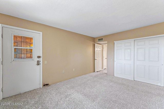 1085 W Camino Sagasta, Green Valley, AZ 85622