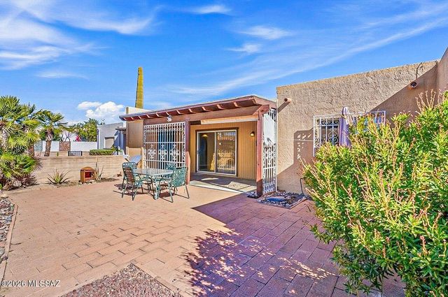 1085 W Camino Sagasta, Green Valley, AZ 85622