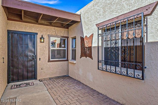 1085 W Camino Sagasta, Green Valley, AZ 85622