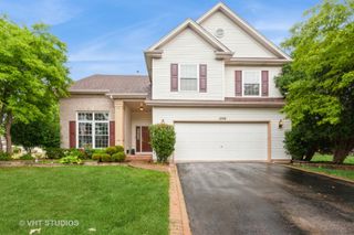 2578 Crestview Drive, Aurora, IL 60502