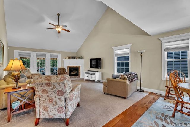 13 Logan Lane, Lancaster, NY 14086