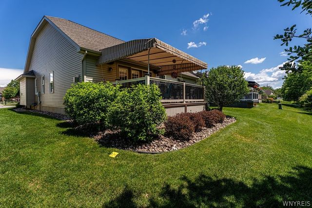 13 Logan Lane, Lancaster, NY 14086