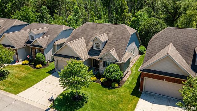 13 Logan Lane, Lancaster, NY 14086