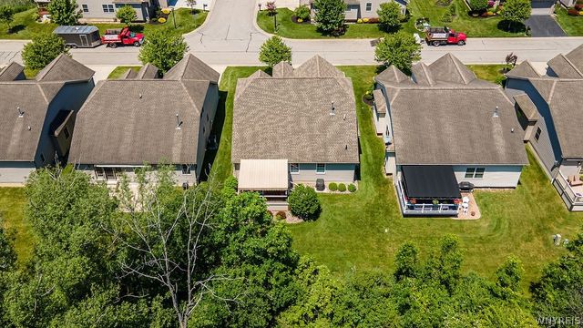 13 Logan Lane, Lancaster, NY 14086