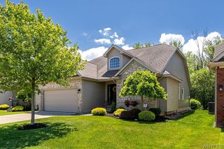 13 Logan Lane, Lancaster, NY 14086