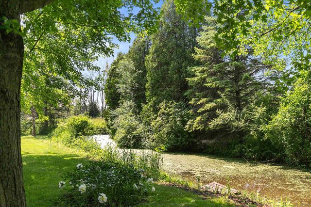 BLACK WOLF POINT LANE, Oshkosh, WI 54902