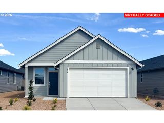 1558 N YOUNG St, Lafayette, OR 97127