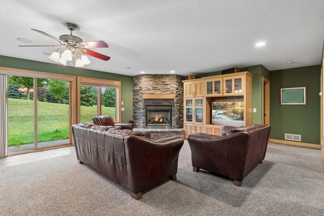 7679 185th Avenue NW, Nowthen, MN 55303