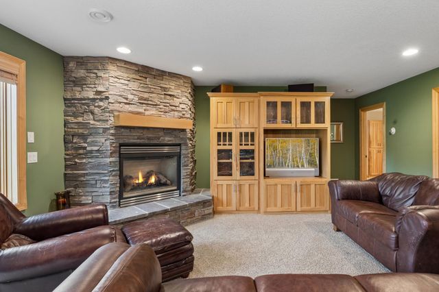 7679 185th Avenue NW, Nowthen, MN 55303