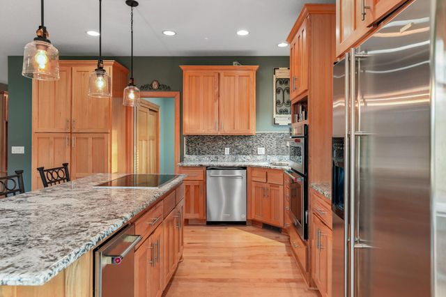 7679 185th Avenue NW, Nowthen, MN 55303